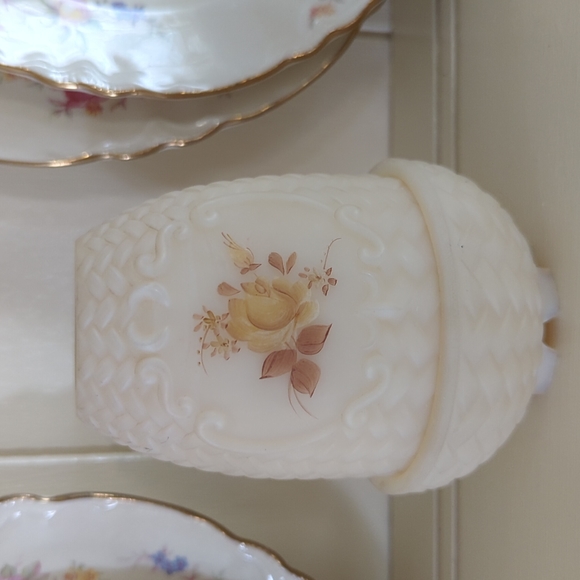 Fenton Other - Fenton Chocolate Roses on Cameo Fairy Lamp Handpainted
